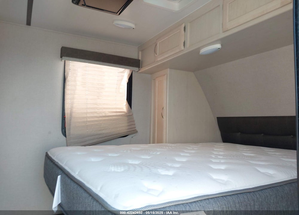 2019 WINNEBAGO OTHER VIN: 54CTM1R24K3042765