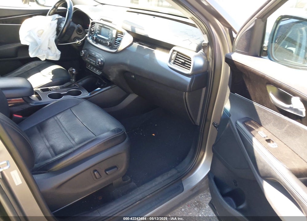 2016 KIA SORENTO 3.3L EX VIN: 5XYPHDA54GG087396