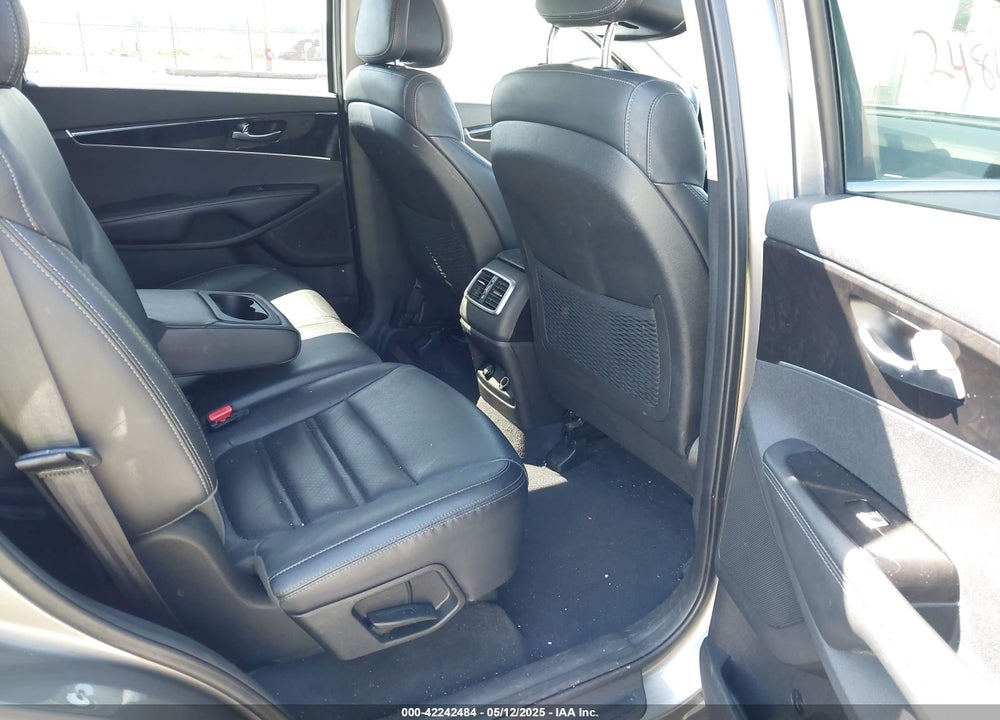 2016 KIA SORENTO 3.3L EX VIN: 5XYPHDA54GG087396