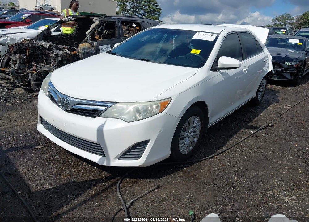 2014 TOYOTA CAMRY LE VIN: 4T4BF1FK8ER393270