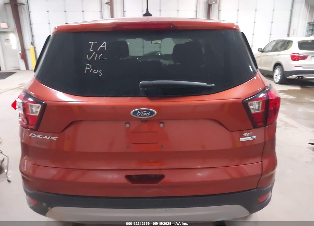 2019 FORD ESCAPE VIN: 1FMCU9GD8KUB27830