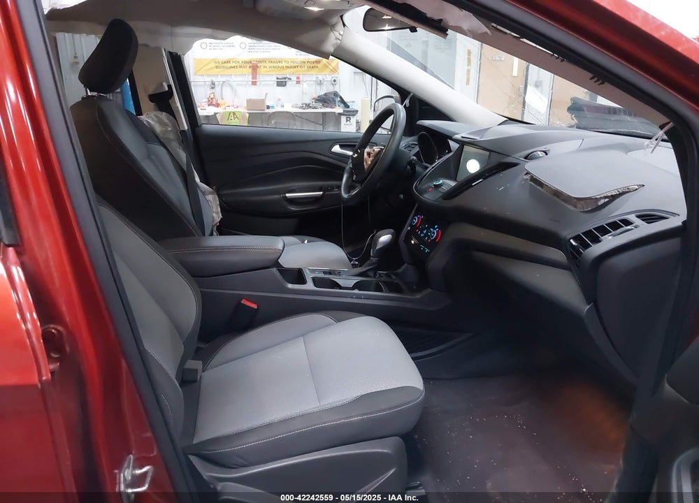2019 FORD ESCAPE VIN: 1FMCU9GD8KUB27830
