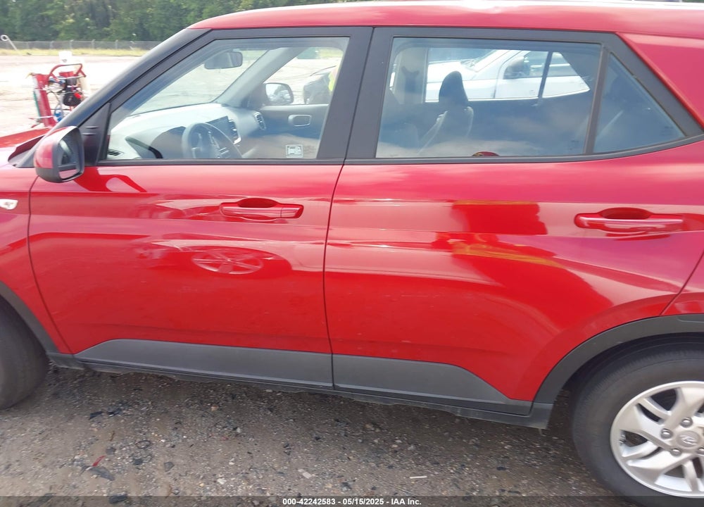 2021 HYUNDAI VENUE VIN: KMHRB8A31MU065989