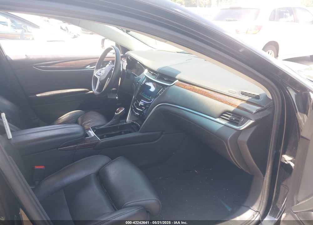 2013 CADILLAC XTS VIN: 2G61P5S37D9101989