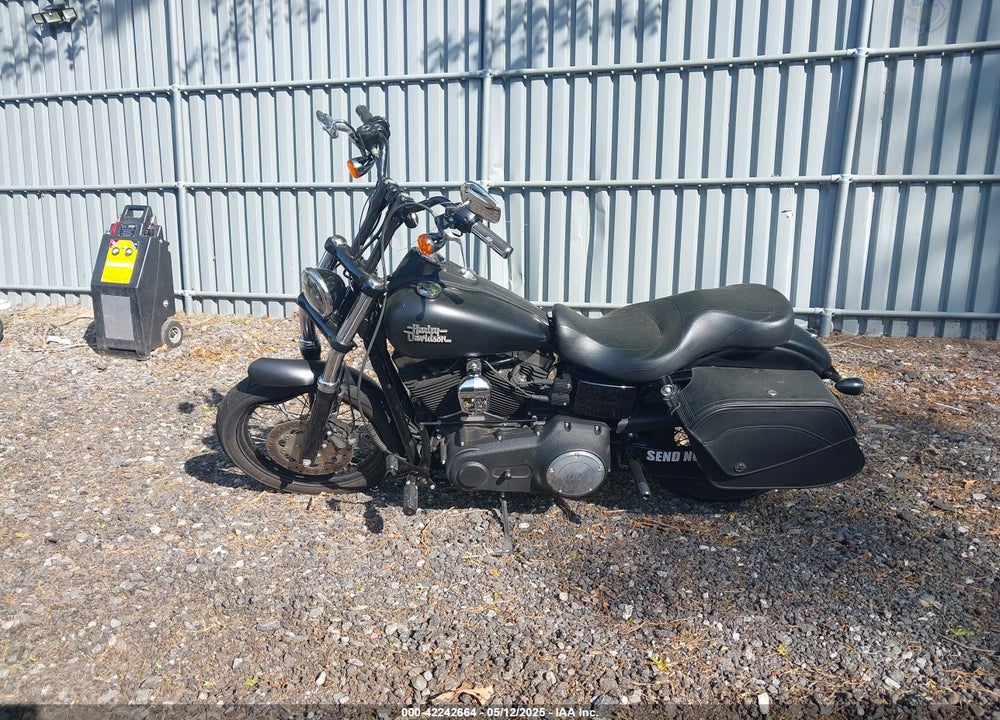 2017 HARLEY-DAVIDSON FXDB DYNA STREET BOB VIN: 1HD1GXM11HC318911