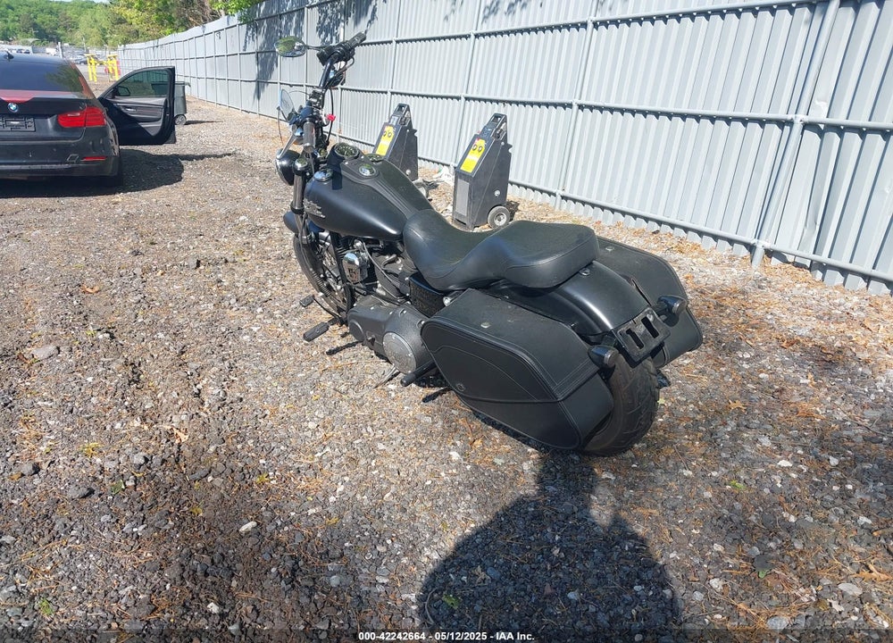 2017 HARLEY-DAVIDSON FXDB DYNA STREET BOB VIN: 1HD1GXM11HC318911