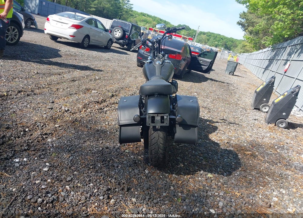 2017 HARLEY-DAVIDSON FXDB DYNA STREET BOB VIN: 1HD1GXM11HC318911