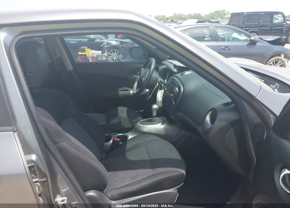 2015 NISSAN JUKE VIN: JN8AF5MV6FT563197