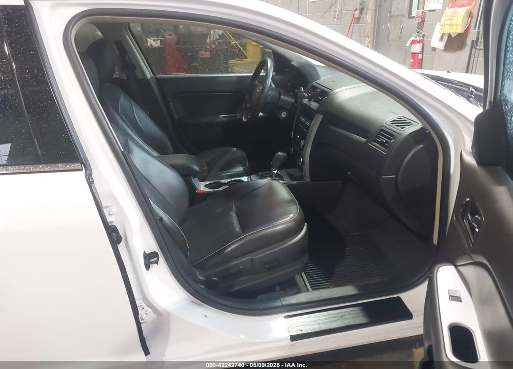 2010 MERCURY MILAN VIN: 3MEHM0JG2AR644506