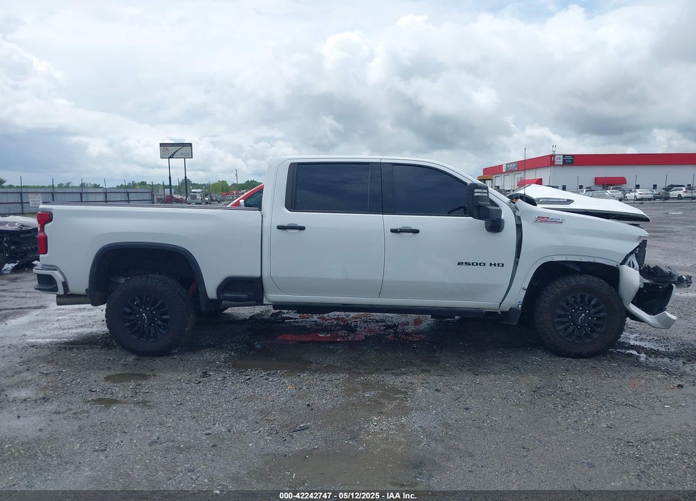 2021 CHEVROLET SILVERADO 2500HD 4WD STANDARD BED LTZ VIN: 1GC4YPEY3MF239790