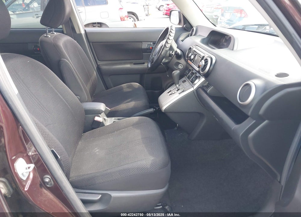 2010 SCION XB VIN: JTLZE4FE0A1104667