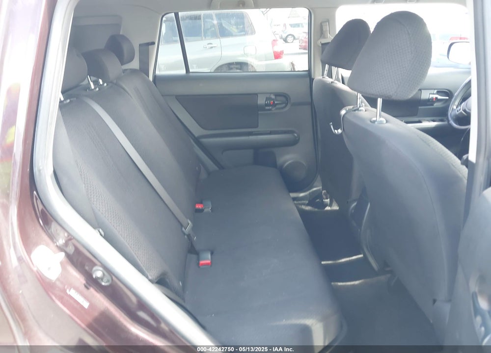2010 SCION XB VIN: JTLZE4FE0A1104667