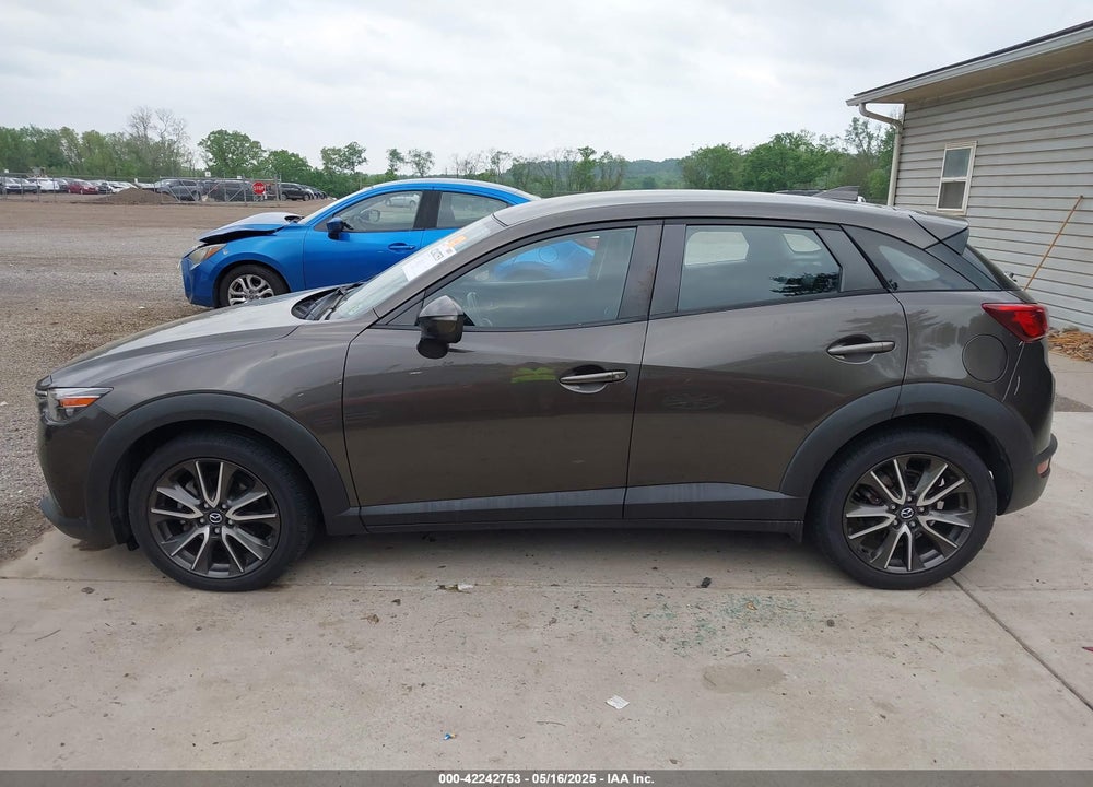 2017 MAZDA CX-3 VIN: JM1DKFC71H0162710