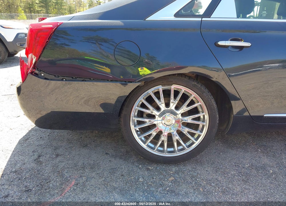 2013 CADILLAC XTS PLATINUM VIN: 2G61V5S35D9221098
