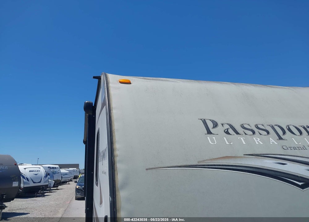 2015 KEYS 3290 BH VIN: 4YDT3292XFT414525
