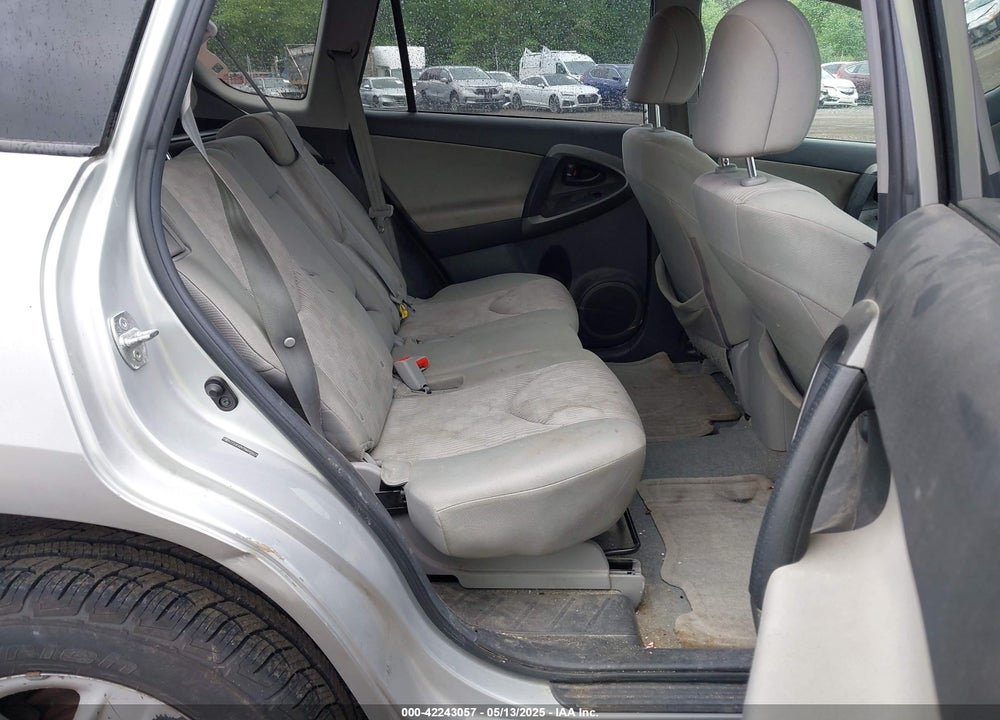 2011 TOYOTA RAV4 VIN: 2T3JF4DV7BW099849