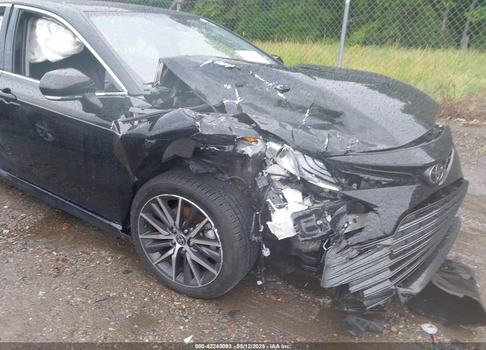 2022 TOYOTA CAMRY XLE VIN: 4T1F11AK8NU076638