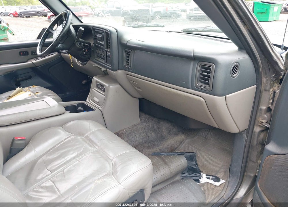2001 CHEVROLET TAHOE LT VIN: 1GNEK13T41J232566
