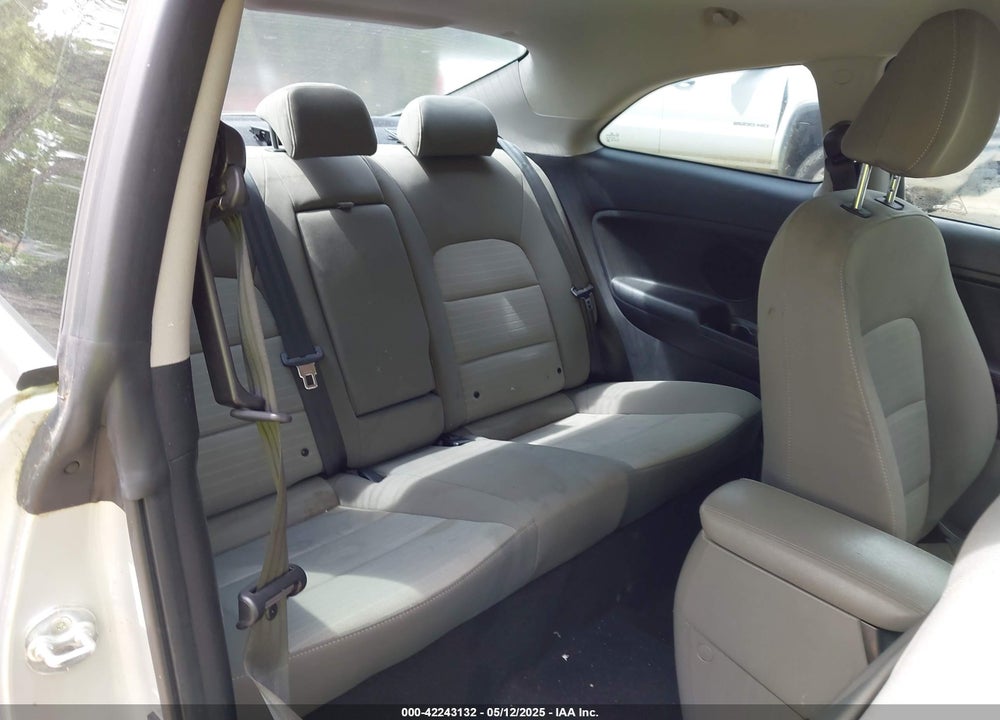 2015 KIA FORTE KOUP VIN: KNAFX6A85F5261081