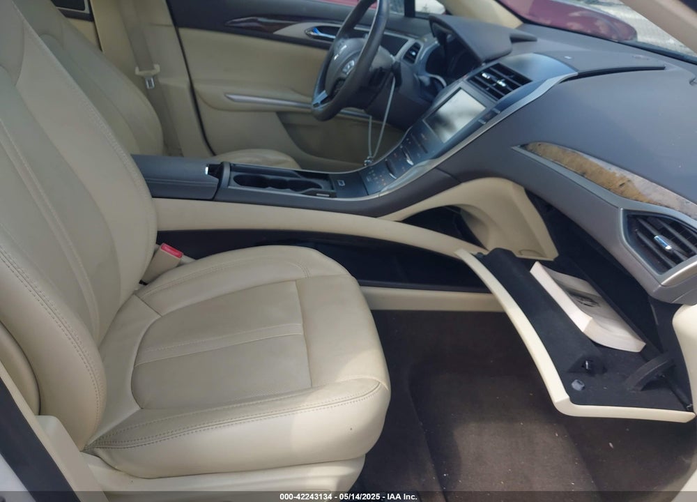 2013 LINCOLN MKZ VIN: 3LN6L2GKXDR812881