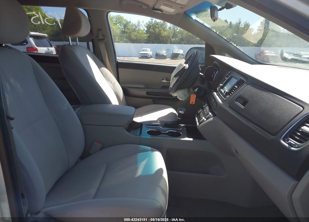 2021 KIA SEDONA LX VIN: KNDMB5C16M6669115