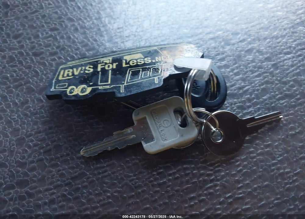 2019 DRV MOBILE SUITES VIN: 5KEAG4221K1385881