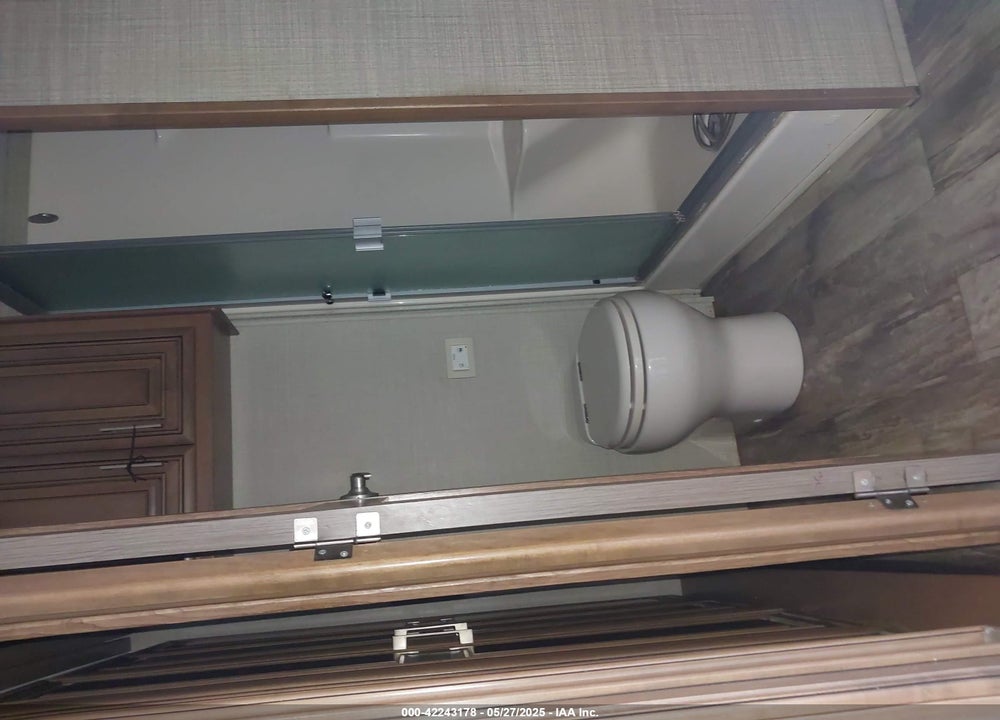 2019 DRV MOBILE SUITES VIN: 5KEAG4221K1385881