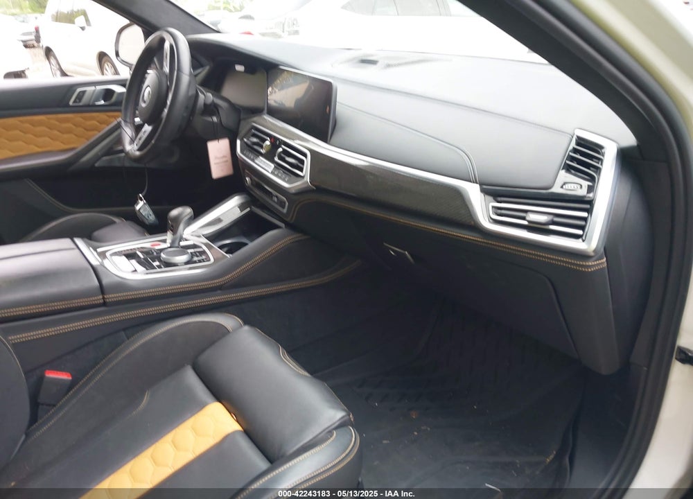 2023 BMW X6 M VIN: 5YMCY0C01P9R18239