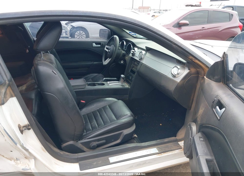 2007 FORD MUSTANG GT DELUXE/GT PREMIUM VIN: 1ZVHT82H175311300