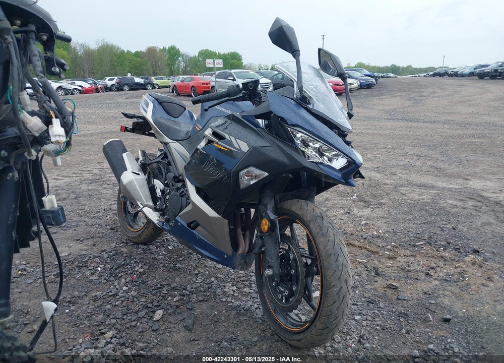 2023 KAWASAKI EX400 VIN: JKAEXKH1XPDAR7136