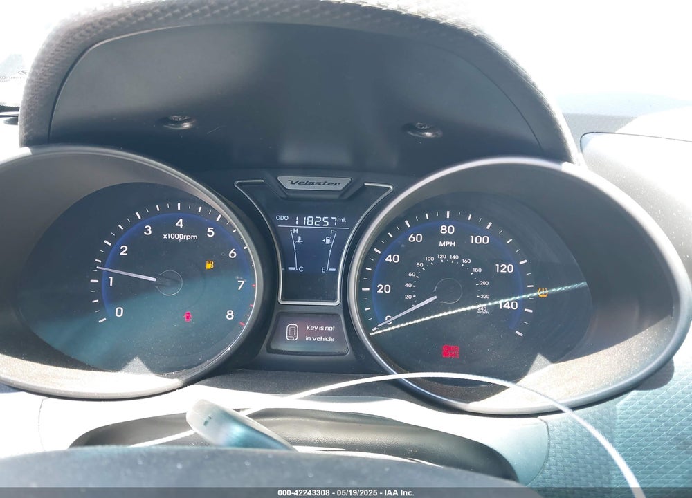 2013 HYUNDAI VELOSTER VIN: KMHTC6AE3DU136005