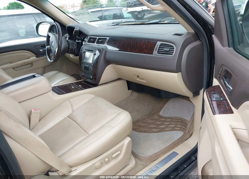 2013 GMC YUKON DENALI VIN: 1GKS2EEF9DR341514