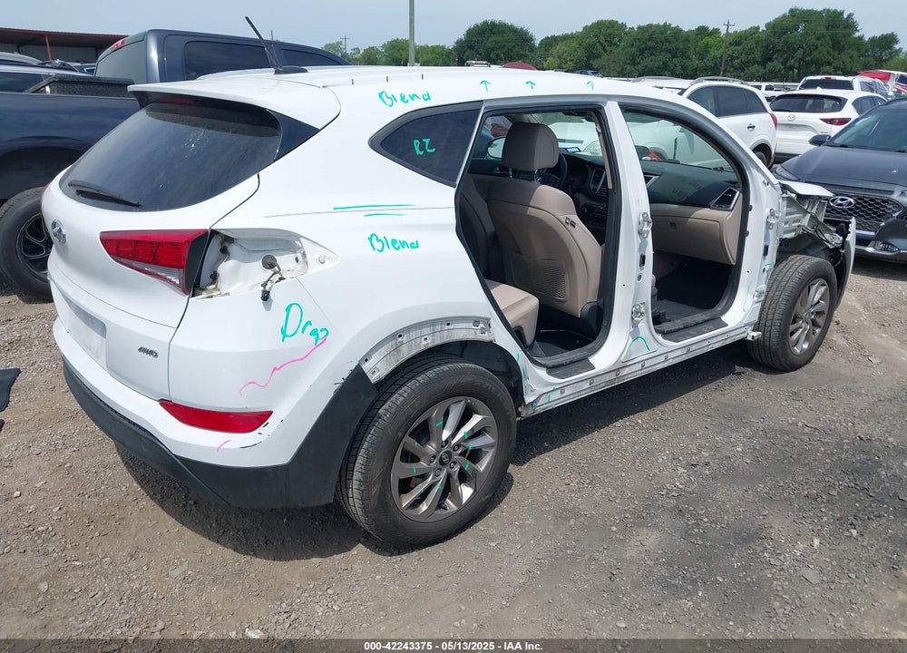 2017 HYUNDAI TUCSON VIN: KM8J3CA40HU419397