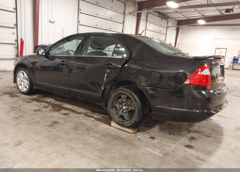 2011 FORD FUSION VIN: 3FAHP0HA2BR108477