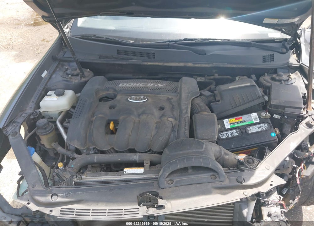 2008 KIA OPTIMA LX VIN: KNAGE123185248461