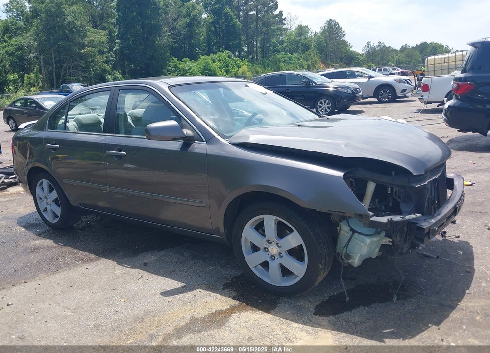 2008 KIA OPTIMA LX VIN: KNAGE123185248461