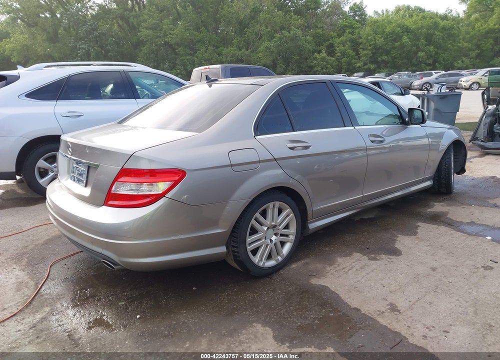 2008 MERCEDES-BENZ C 300 LUXURY 4MATIC/SPORT 4MATIC VIN: WDDGF81XX8F107109