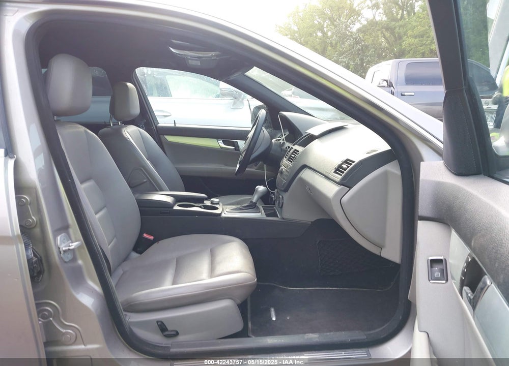 2008 MERCEDES-BENZ C 300 LUXURY 4MATIC/SPORT 4MATIC VIN: WDDGF81XX8F107109