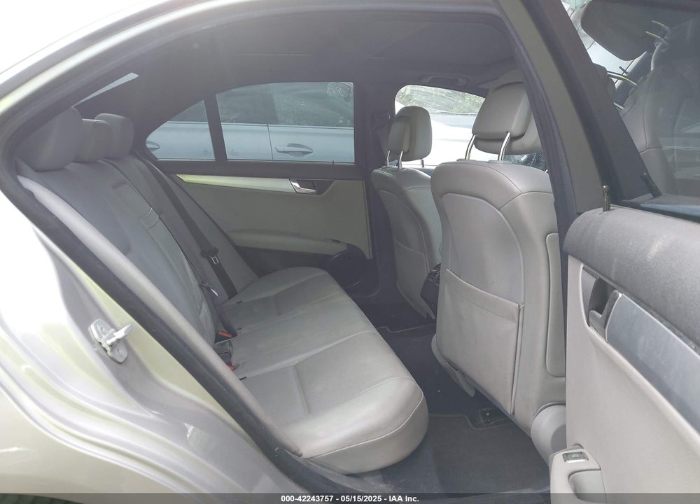 2008 MERCEDES-BENZ C 300 LUXURY 4MATIC/SPORT 4MATIC VIN: WDDGF81XX8F107109