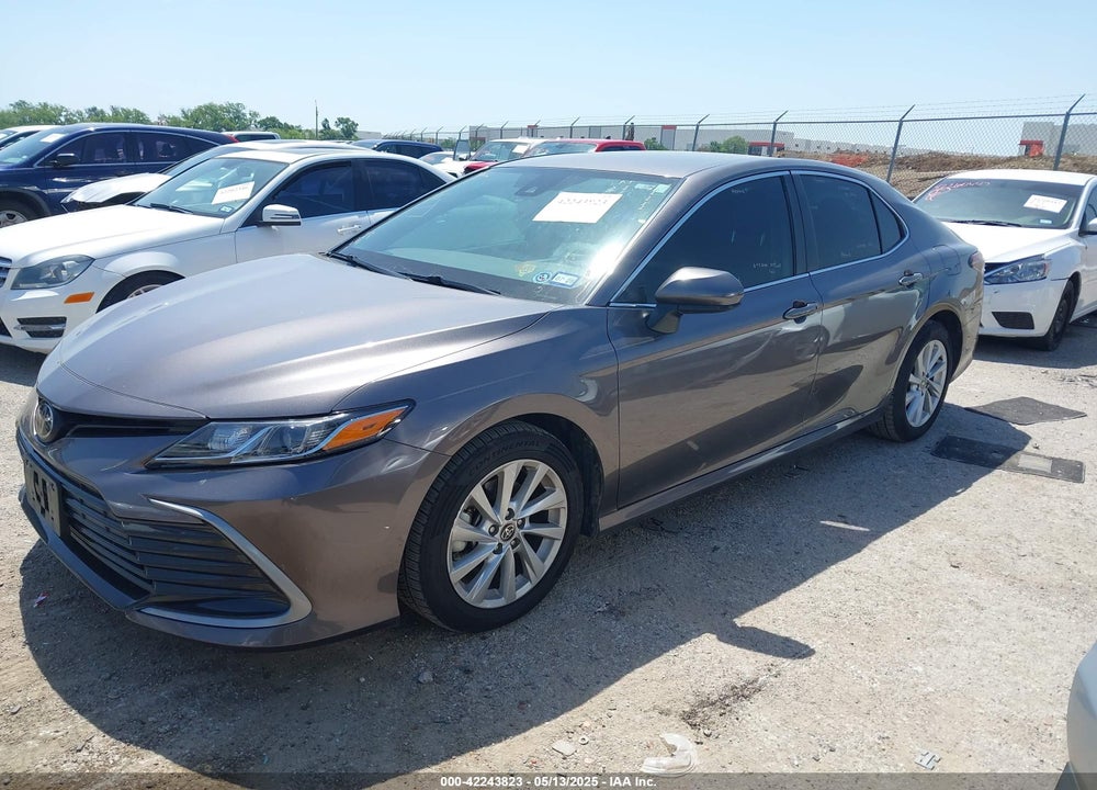 2021 TOYOTA CAMRY VIN: 4T1C11AK1MU475120
