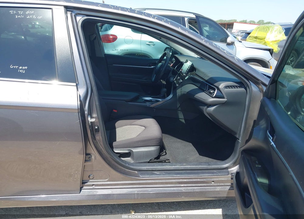 2021 TOYOTA CAMRY VIN: 4T1C11AK1MU475120