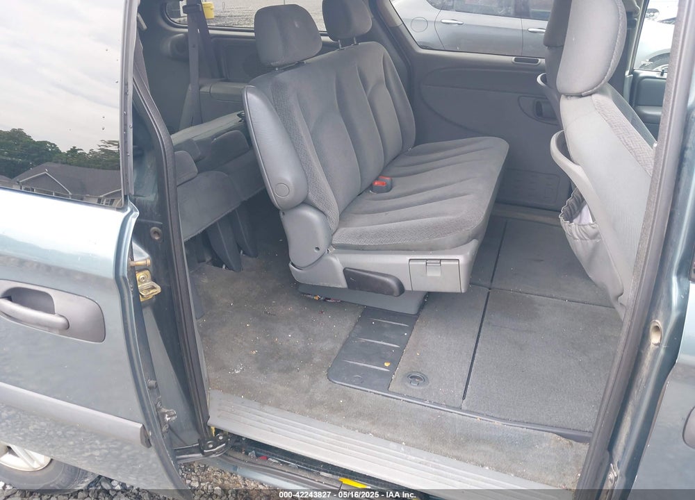 2005 DODGE GRAND CARAVAN SE VIN: 1D4GP24R95B426380