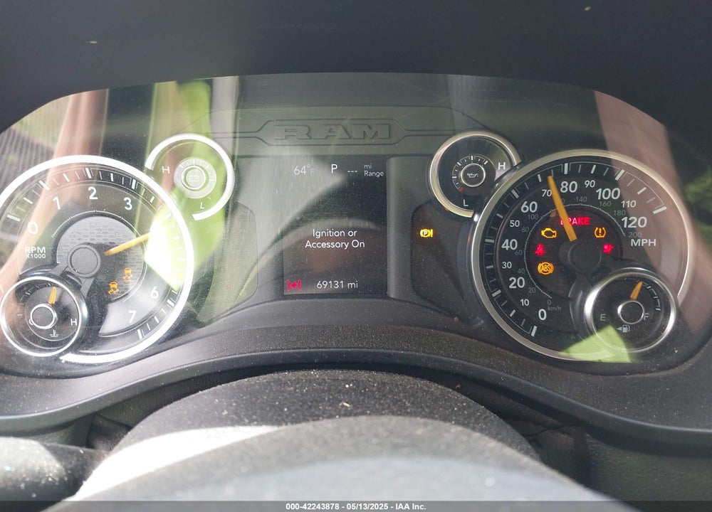 2019 RAM 1500 TRADESMAN 4X4 6'4 BOX VIN: 1C6SRFCT5KN597618