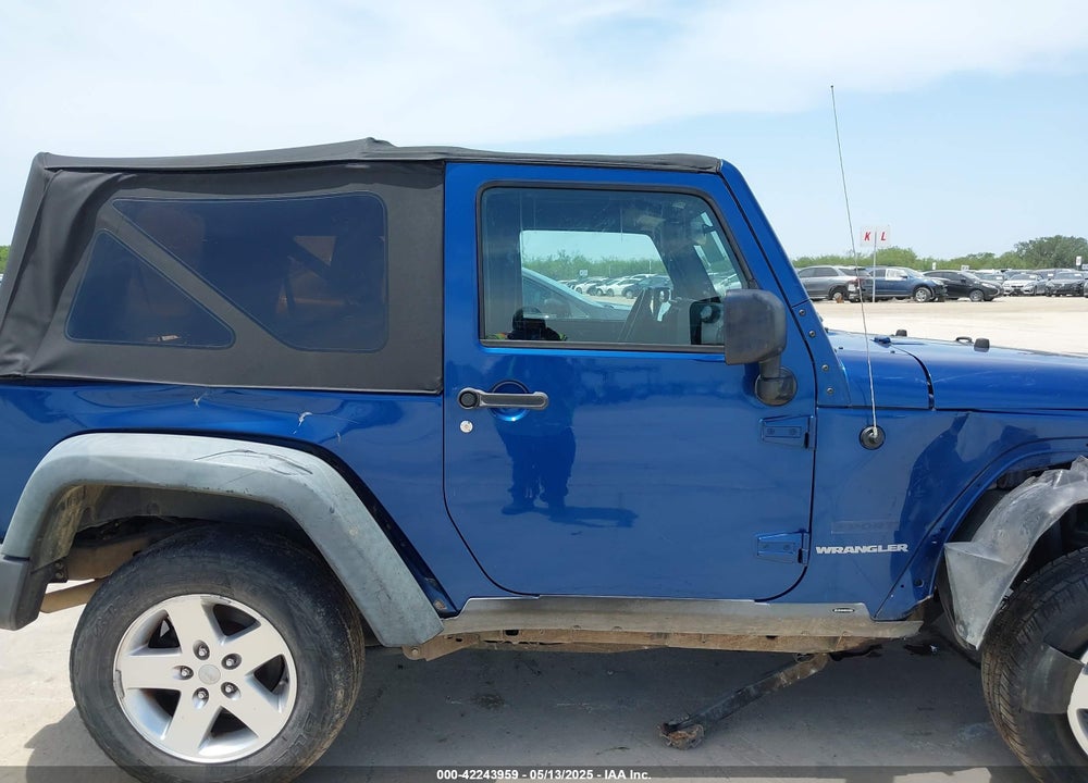 2010 JEEP WRANGLER / VIN: 1J4AA2D1XAL230381