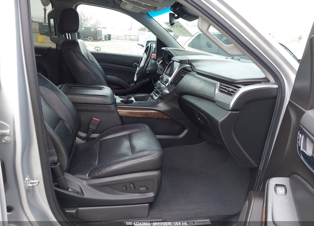 2019 CHEVROLET SUBURBAN VIN: 1GNSCHKC8KR172885
