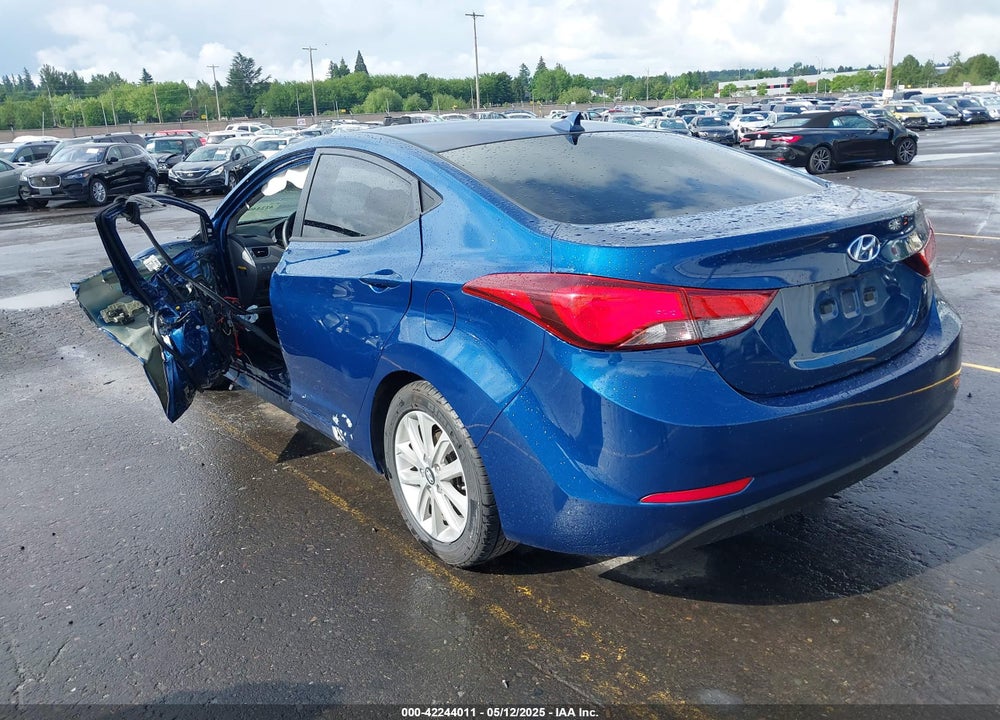 2015 HYUNDAI ELANTRA VIN: KMHDH4AE5FU452244