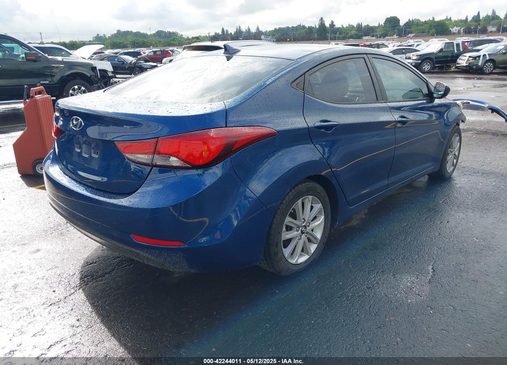 2015 HYUNDAI ELANTRA VIN: KMHDH4AE5FU452244