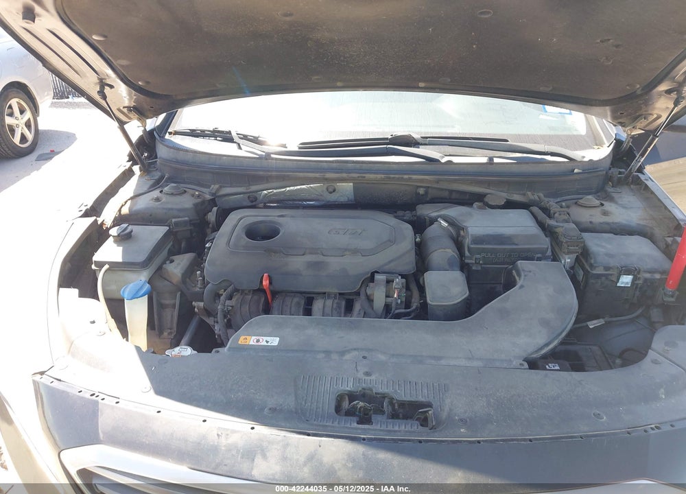 2015 HYUNDAI SONATA VIN: 5NPE24AF8FH244789