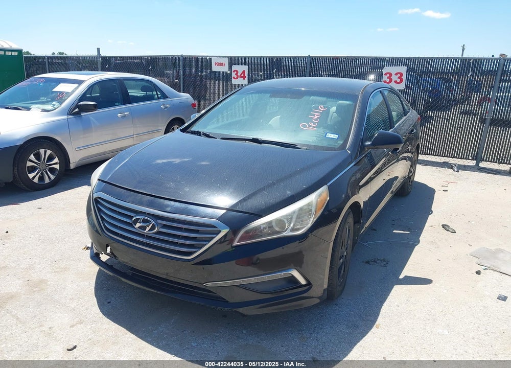 2015 HYUNDAI SONATA VIN: 5NPE24AF8FH244789