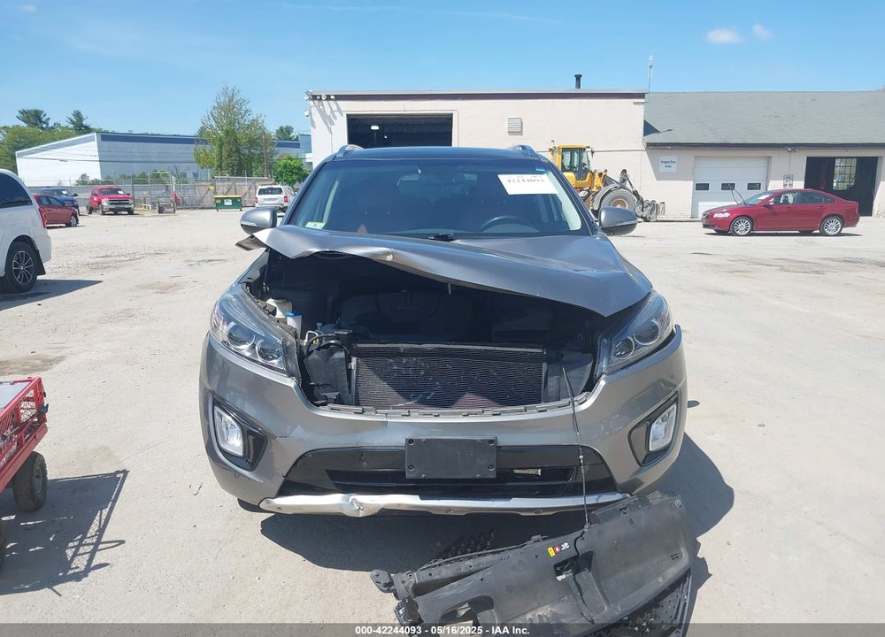 2017 KIA SORENTO 3.3L SX VIN: 5XYPKDA56HG242677